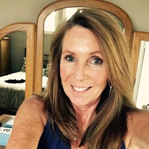 Meet your Posher, Pamela